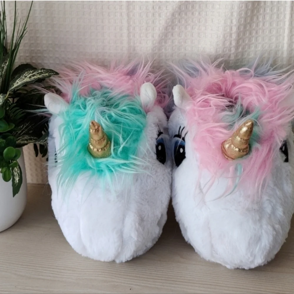 Cat&Jack Child Unicorn Slippers Size Medium 13-1